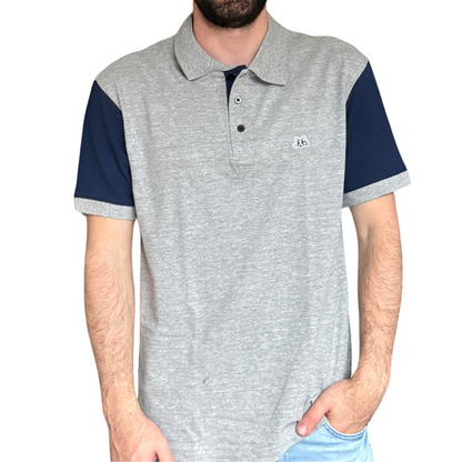 Polo en Contraste Modelo Bark Jaspe y Marino