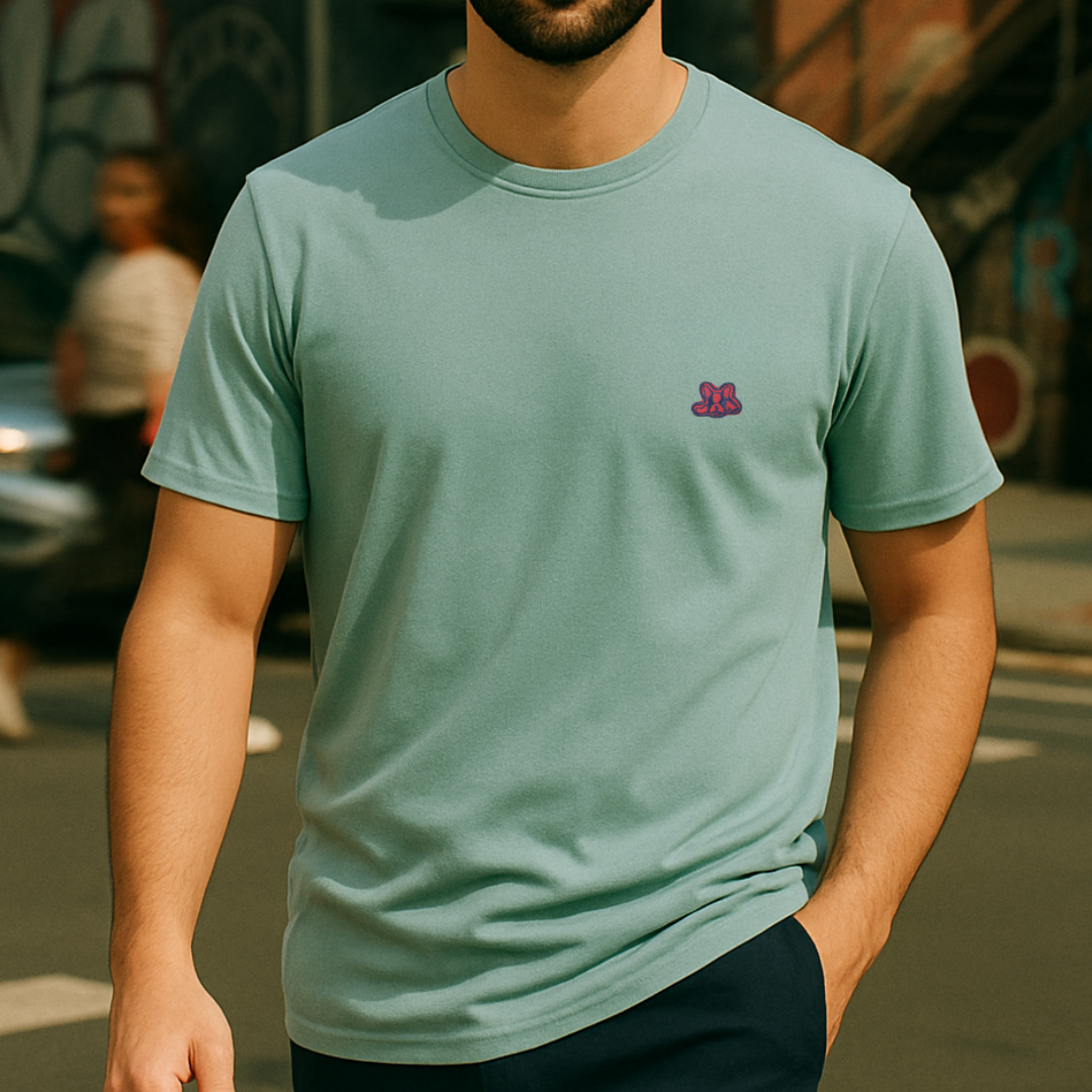 Playera en Contraste Manga Corta Modelo Bark Color Azul Claro